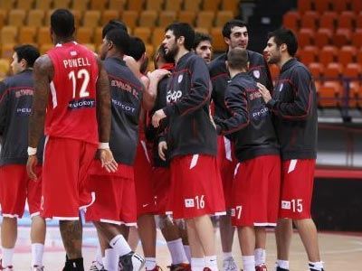 «Ο Ολυμπιακός, πέτυχε το πιο χρυσό τρίποντο»